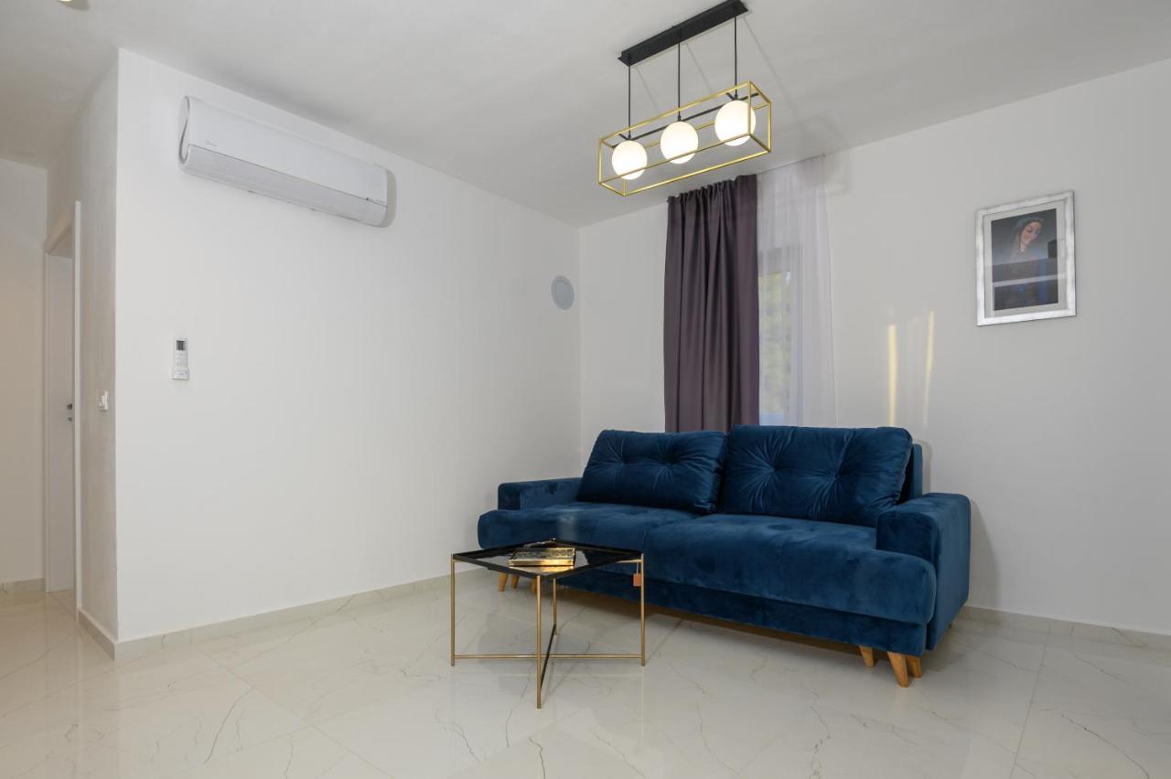 Luxury Apartments Leonika ビビニェ エクステリア 写真