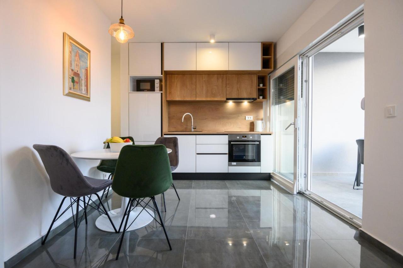 Luxury Apartments Leonika ビビニェ エクステリア 写真
